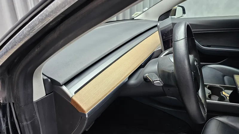 Tesla Model 3 foto 21