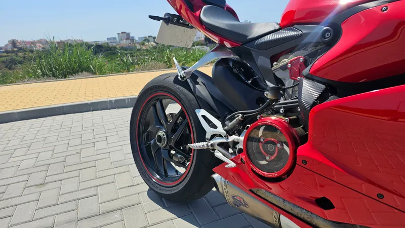 Ducati 1199 Panigale foto 13