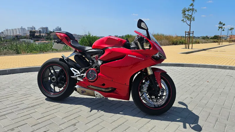 Ducati 1199 Panigale foto 16