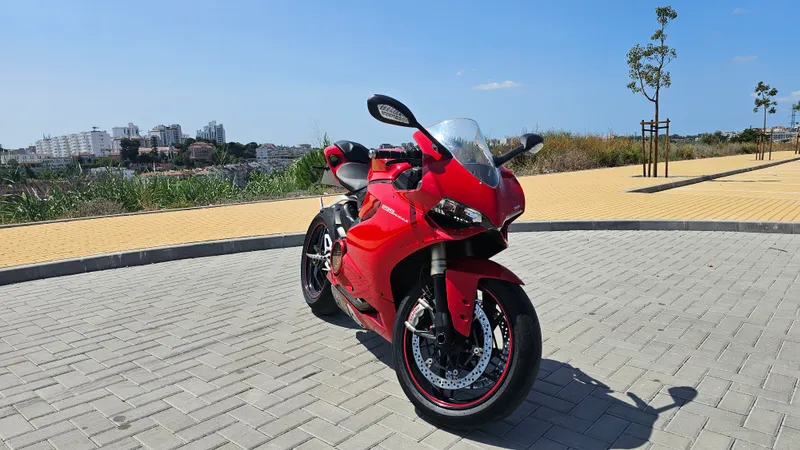Ducati 1199 Panigale foto 9