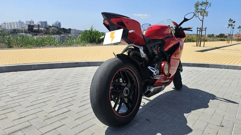 Ducati 1199 Panigale foto 18