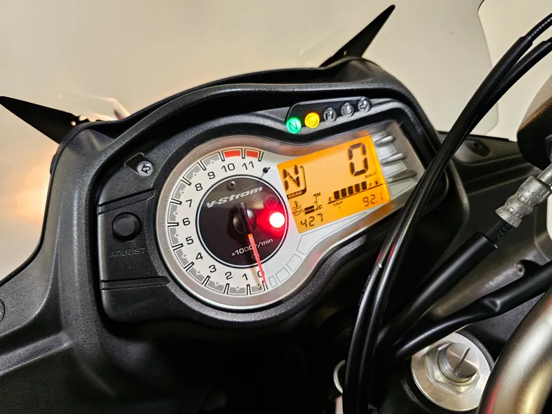 Suzuki DL foto 13