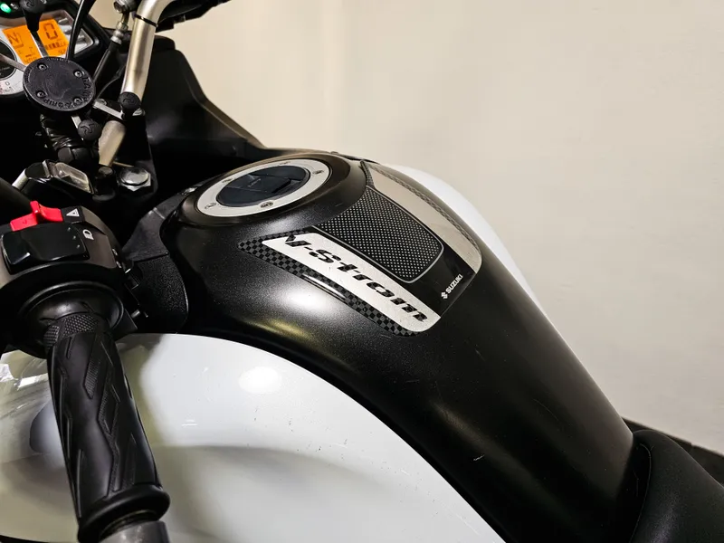 Suzuki DL foto 21
