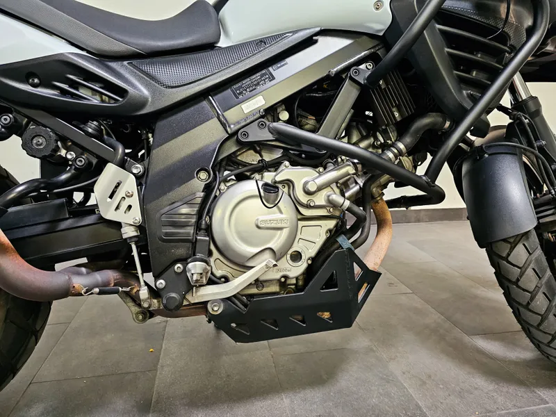 Suzuki DL foto 15