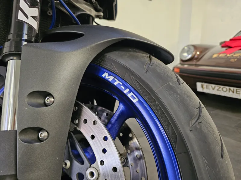 Yamaha MT-10 foto 20