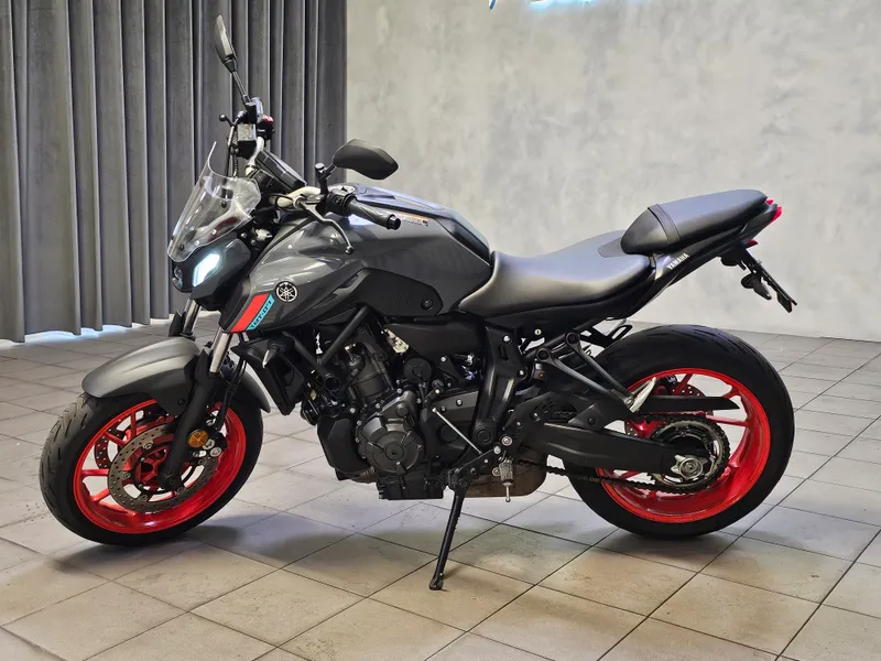 Yamaha MT-07 foto 6
