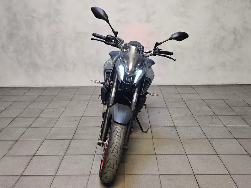 Yamaha MT-07 foto 3