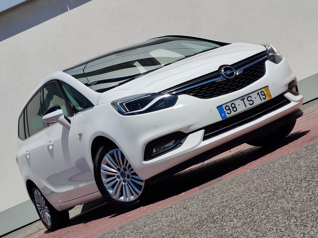 Carseven Carros Usados, Stands Cascais, Lisboa