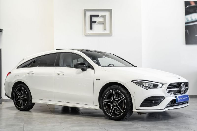 Mercedes Benz CLA 250 e SHOOTING BREAK AMG LINE (PLUG IN C/IVA DEDUTIVEL)