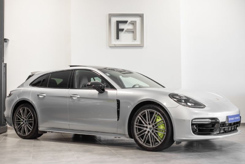 Porsche Panamera Sport Turismo Turbo S E-Hybrid