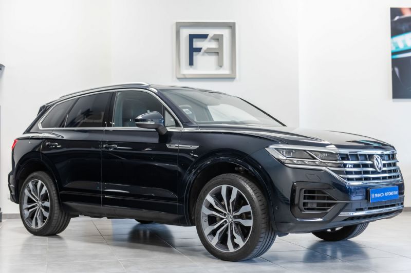 Volkswagen Touareg 3.0 TDI V6 286 4M R-LINE