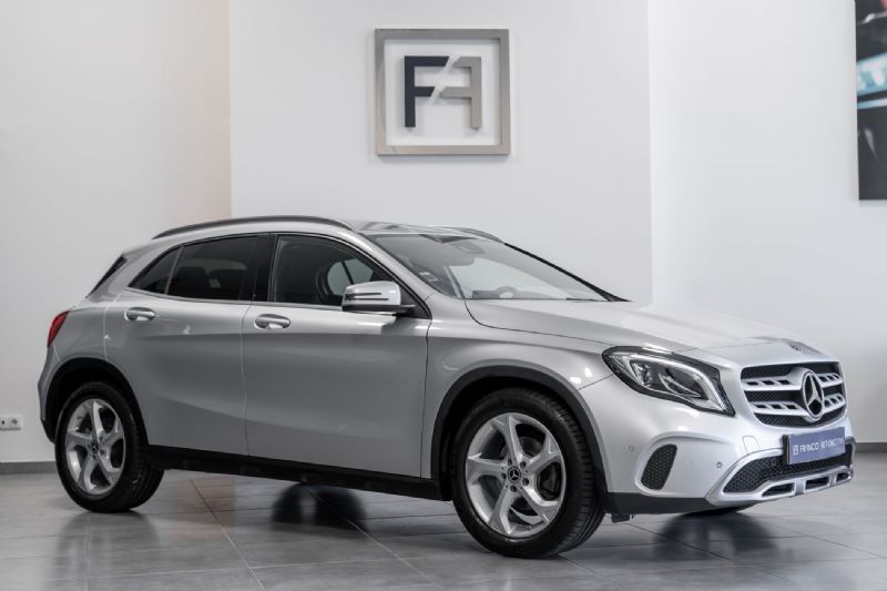 Mercedes Benz GLA 200 AUT